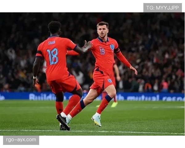 库杜斯 vs 福登：技术型攻击手的战术角色与数据对比