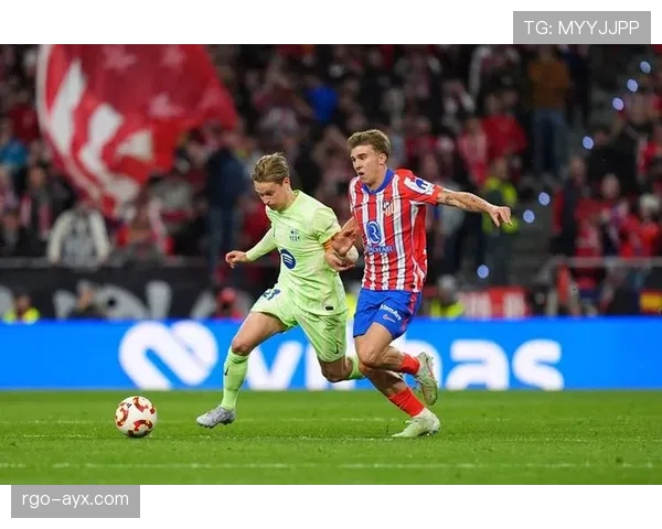 德布劳内 vs 德容：中场组织与推进效率差异