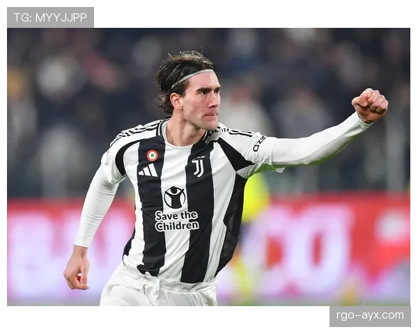 弗拉霍维奇 vs 凯恩：传统中锋与全能前锋的差距