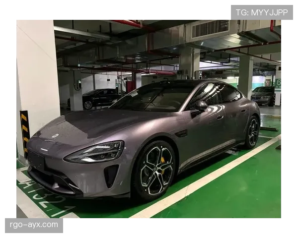 廖秋云又换豪车了，邻居都说这车开得太不像话！